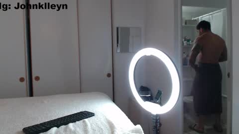 john online show from 03-25-26, 05:52