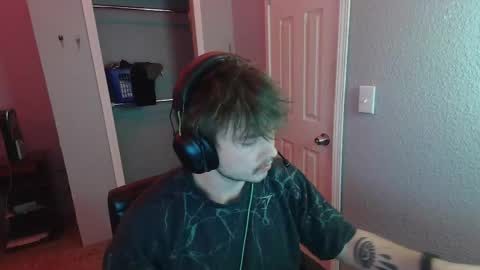 John Lights online show from 12-05-25, 06:11