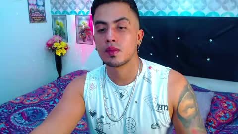 Johnny online show from 05-08-26, 09:36