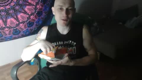 Snapshot of johnny_positive chatting on 09-19-25, 05:02 Johnny online show from 09-19-25, 05:02