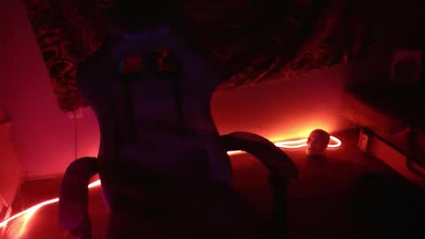 Snapshot of johnny_positive chatting on 11-15-25, 04:47 Johnny online show from 11-15-25, 04:47