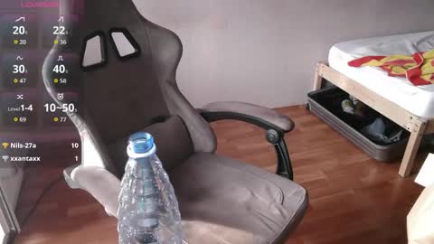 Johnny online show from 04-01-26, 01:41