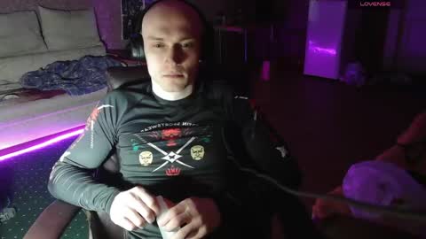 Snapshot of johnny_positive chatting on 04-21-26, 05:06 Johnny online show from 04-21-26, 05:06