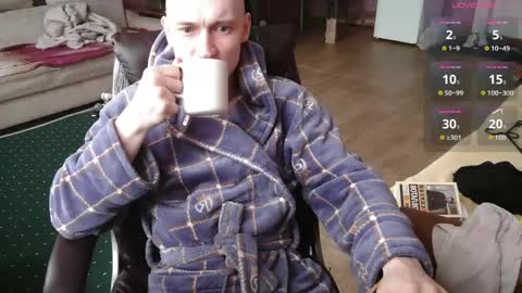 Snapshot of johnny_positive chatting on 04-26-26, 05:05 Johnny online show from 04-26-26, 05:05