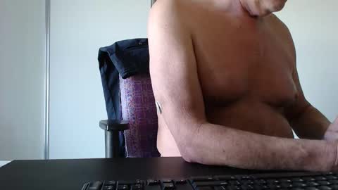 johnny_walker14 online show from 04-29-26, 11:03