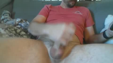 Snapshot of johnnybana chatting on 12-19-24, 05:08 johnnybana online show from 12-19-24, 05:08