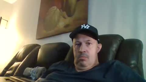 johnnycb7 online show from 11-04-25, 06:29