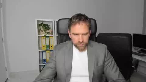 johnnydough82 online show from 12-07-24, 05:37