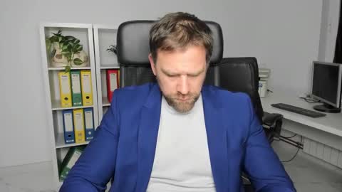 johnnydough82 online show from 12-14-24, 04:56