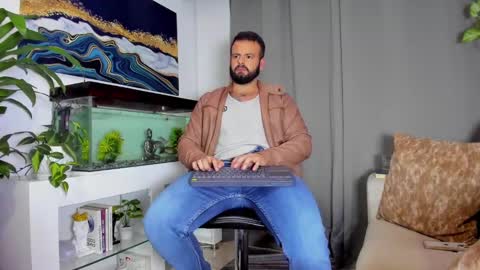 JOHNNY online show from 02-02-25, 03:32