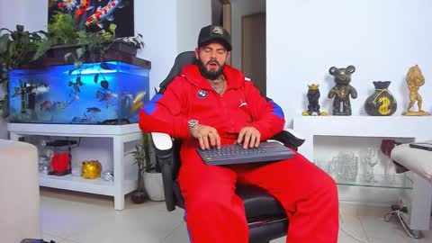 JOHNNY online show from 01-08-26, 01:41