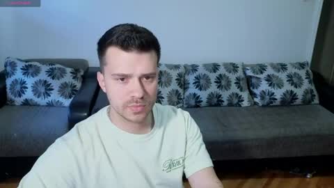 Snapshot of johnnylove21 chatting on 05-03-26, 03:18 Johnny online show from 05-03-26, 03:18