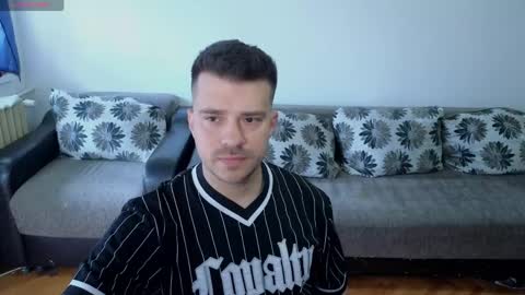 Snapshot of johnnylove21 chatting on 06-05-26, 10:54 Johnny online show from 06-05-26, 10:54