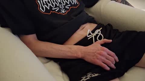 johnny online show from 10-27-25, 02:37