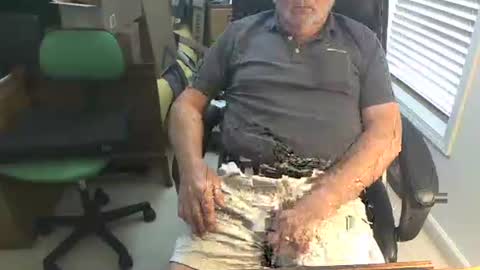 johnnys110153 online show from 04-13-26, 08:36