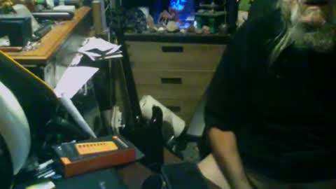 johnnyshung1 online show from 01-10-26, 07:15