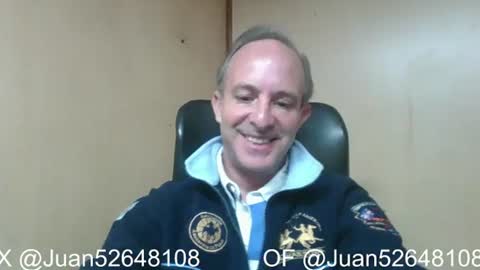 Snapshot of johnq_23 chatting on 06-12-26, 03:44 John online show from 06-12-26, 03:44