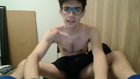 Snapshot of johnresmain chatting on 05-23-26, 03:45 johnresmain online show from 05-23-26, 03:45