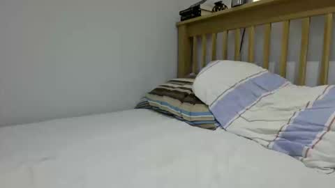 Snapshot of johnsmith198588541 chatting on 09-30-25, 07:57 John online show from 09-30-25, 07:57