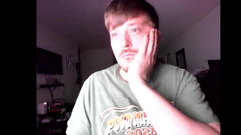 Snapshot of johnson1995764958 chatting on 05-27-26, 06:21 johnson1995764958 online show from 05-27-26, 06:21