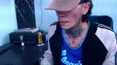 johnsonisaac94  online show from 02-12-25, 05:26