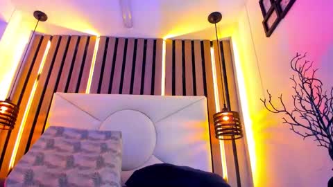 johnsonisaac94  online show from 10-16-25, 02:01