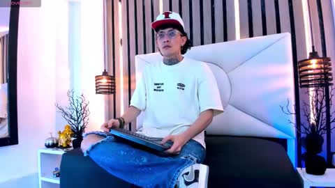 johnsonisaac94  online show from 01-18-26, 05:55