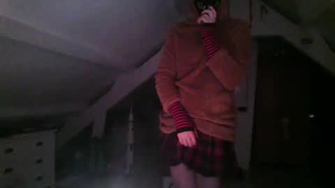 Snapshot of johntochh chatting on 12-19-25, 03:46 John online show from 12-19-25, 03:46