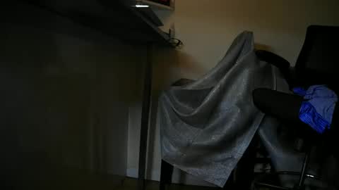 johntylerr833 online show from 12-06-24, 03:08