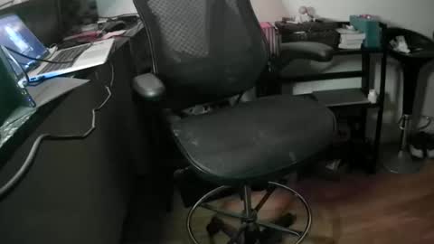 Snapshot of johntylerr833 chatting on 05-02-26, 05:34 johntylerr833 online show from 05-02-26, 05:34