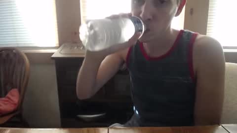 Snapshot of johstondude chatting on 10-03-25, 02:14 Johston online show from 10-03-25, 02:14