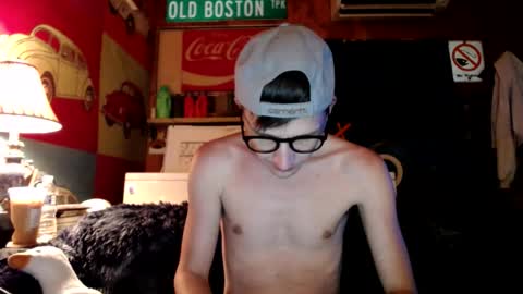 Snapshot of johstondude chatting on 06-15-26, 02:25 Johston online show from 06-15-26, 02:25