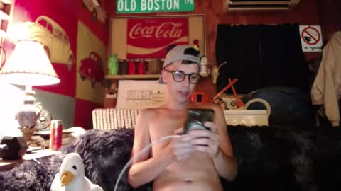 Snapshot of johstondude chatting on 06-21-26, 01:52 Johston online show from 06-21-26, 01:52