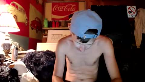 Snapshot of johstondude chatting on 06-23-26, 01:58 Johston online show from 06-23-26, 01:58