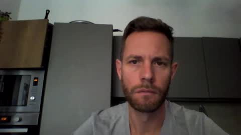 jojo19844 online show from 09-17-25, 08:27