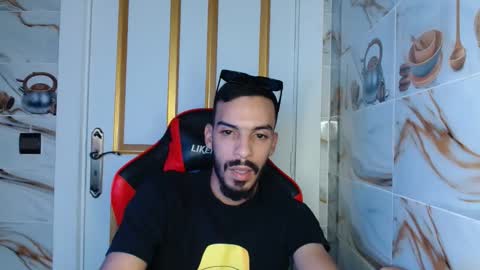 ALICEARABIAN online show from 10-22-25, 05:34