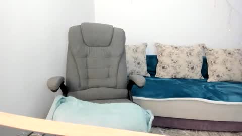 Jolene online show from 01-11-26, 04:45