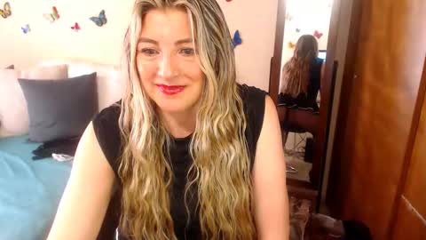 Jolie Mature online show from 10-15-25, 09:37