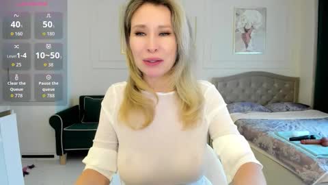 Jolie Ozolla online show from 10-13-25, 10:59