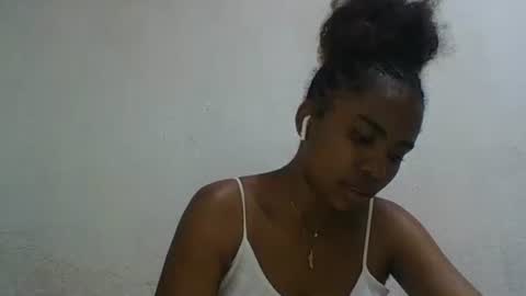 joliedonnue online show from 12-14-25, 03:17