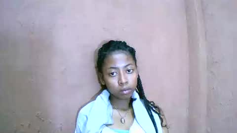 Snapshot of joliekah27 chatting on 02-01-25, 04:33 joliekah27 online show from 02-01-25, 04:33