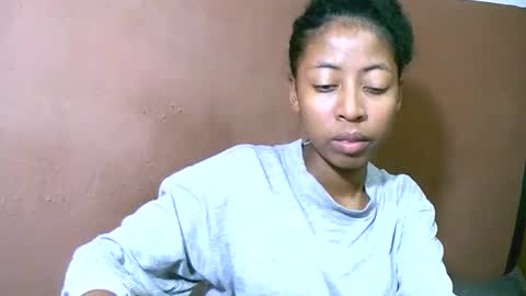 Snapshot of joliekah27 chatting on 03-07-25, 04:00 joliekah27 online show from 03-07-25, 04:00