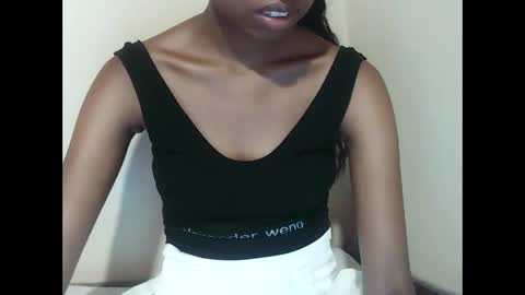 joliekah27 online show from 03-25-26, 06:03