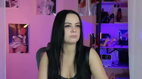 Snapshot of jolieorchid chatting on 05-06-26, 12:21 MISTRESS Jolie online show from 05-06-26, 12:21