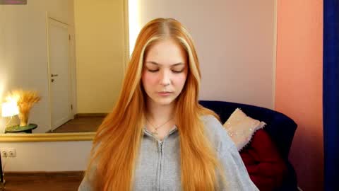 Polly  online show from 03-01-25, 02:37