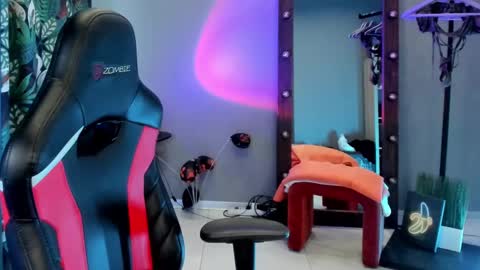 Jolly online show from 01-21-25, 02:54