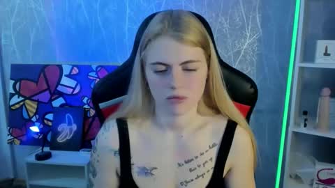 Jolly online show from 11-25-25, 04:56