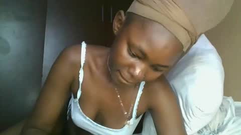 jollynabeb online show from 11-02-25, 02:19