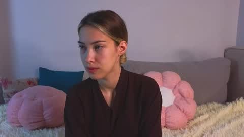 Viola online show from 09-26-25, 11:03