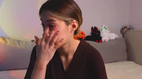 Viola online show from 10-17-25, 11:13